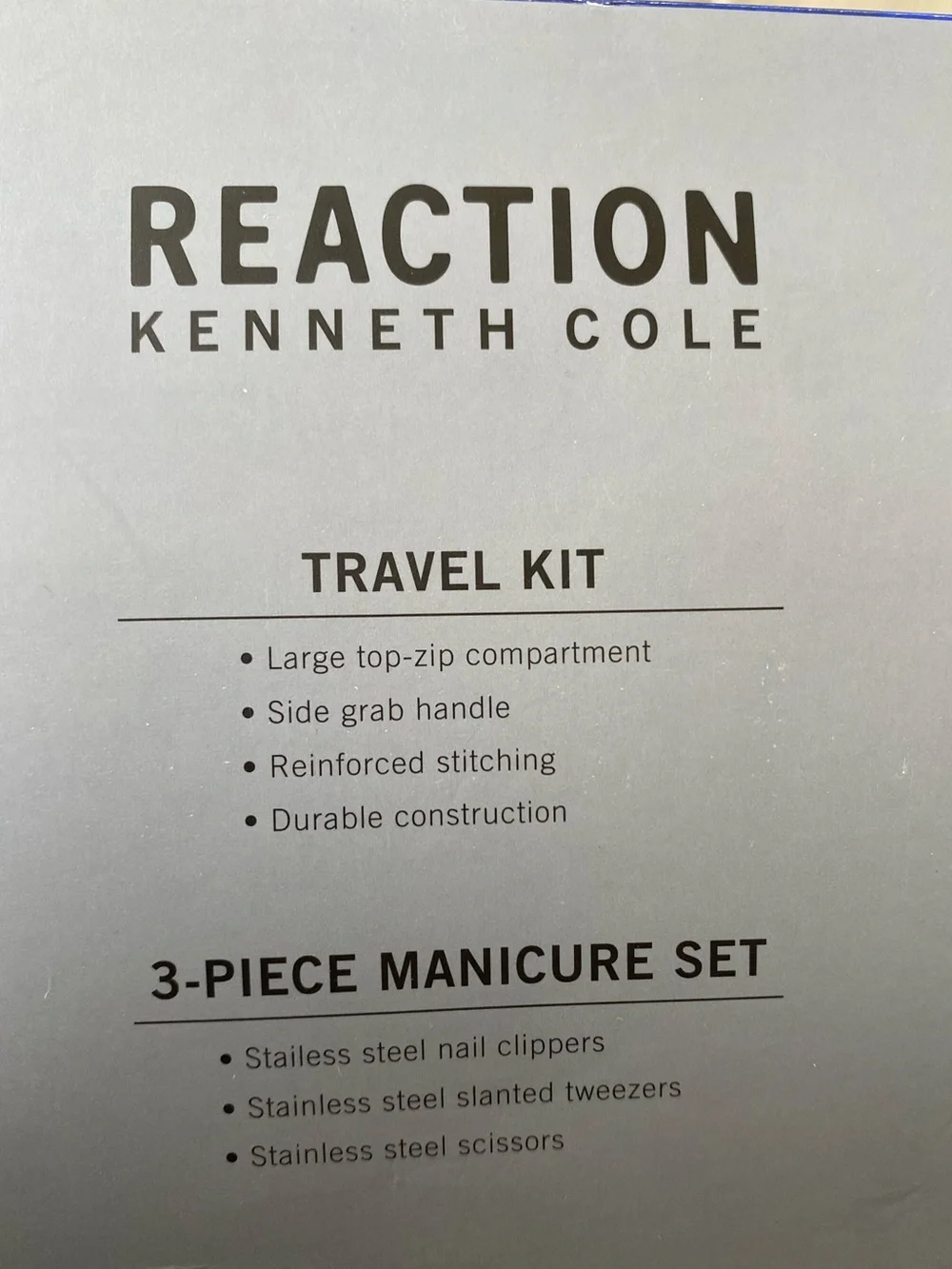 Mens Travel bag - toiletry kit by Kenneth Cole